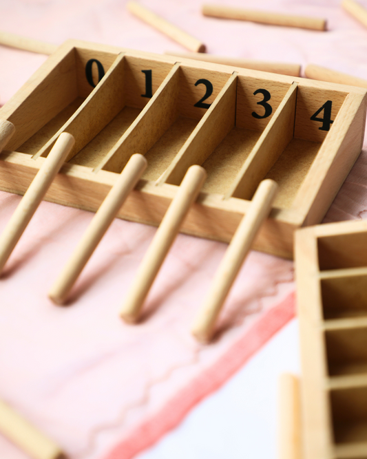 SouLilly Wooden Spindle Box with Numbers (3+ Years)